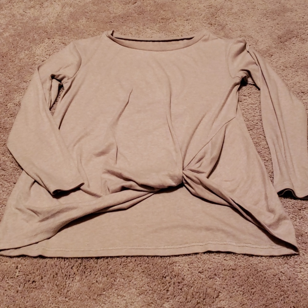 Twist front knit shirt